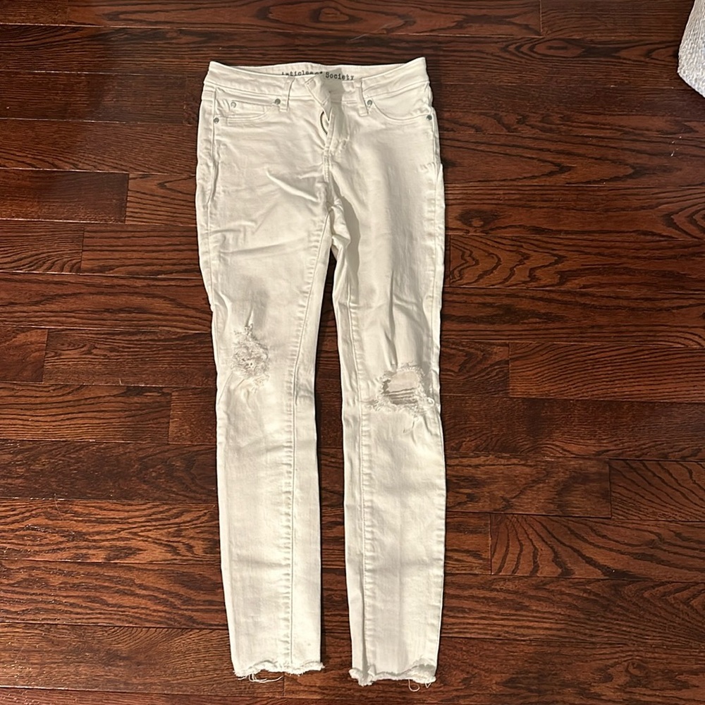 Articles of society size 25 white jeans frayed skinny